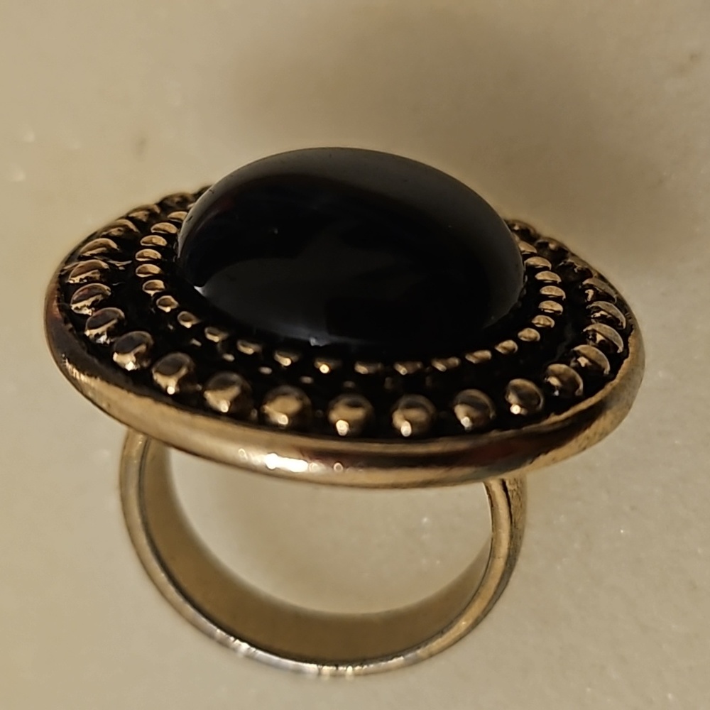 Ring - Picture 2 of 2